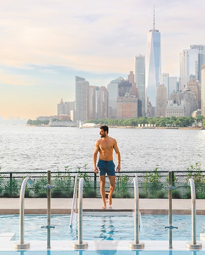 QC New York panoramic pool